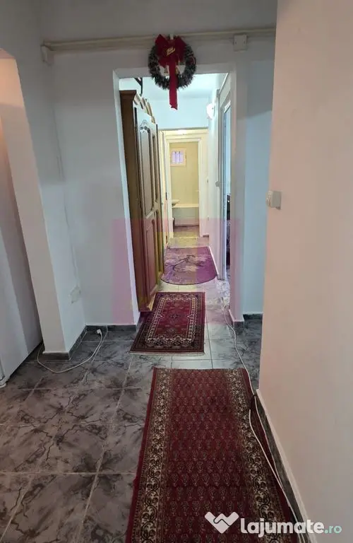 Apartament cu 3 camere de vanzare in Campina, parter - Campina (Prahova)