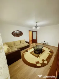 Închiriez apartament 3 camere mobilat/utilat - Zona Zamca 