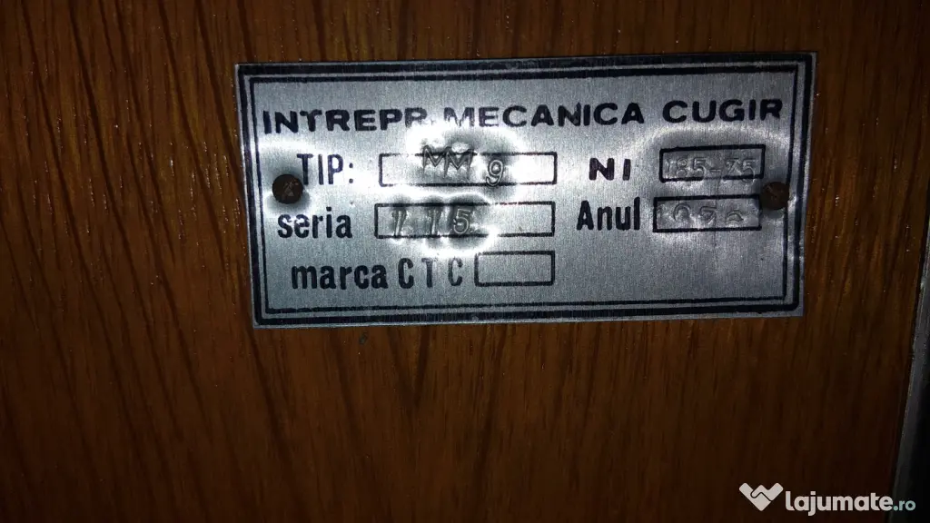 Vand masina cusut Veronica tip mobilier - 150 ron