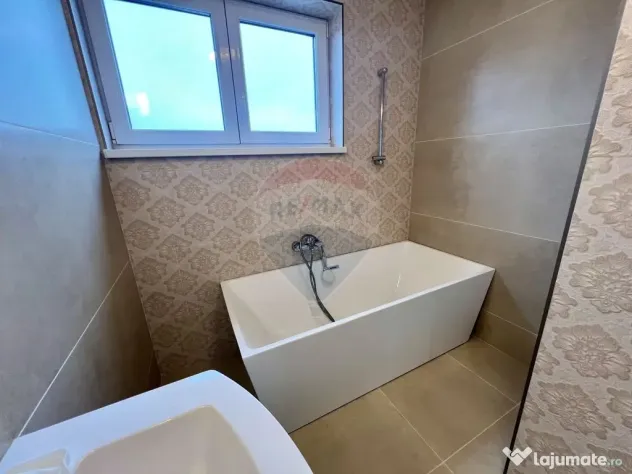 Apartament 3 camere de închiriat I Stefan cel Mare I Prima închiriere - Sibiu (Sibiu)