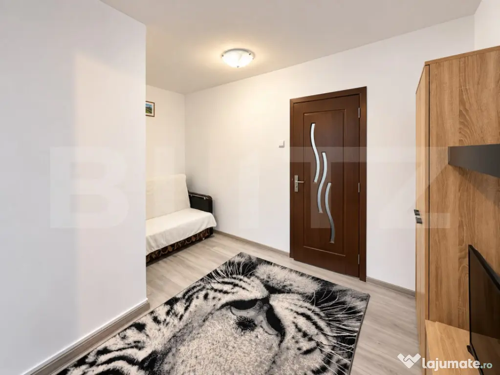 Garsoniera decomandată, 32 mp, zona Colegiul Național „ - Craiova (Dolj)