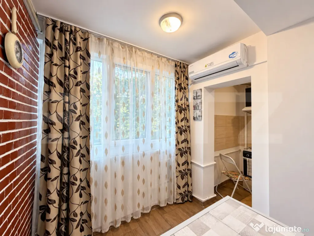 Garsoniera decomandată, 32 mp, zona Colegiul Național „ - Craiova (Dolj)