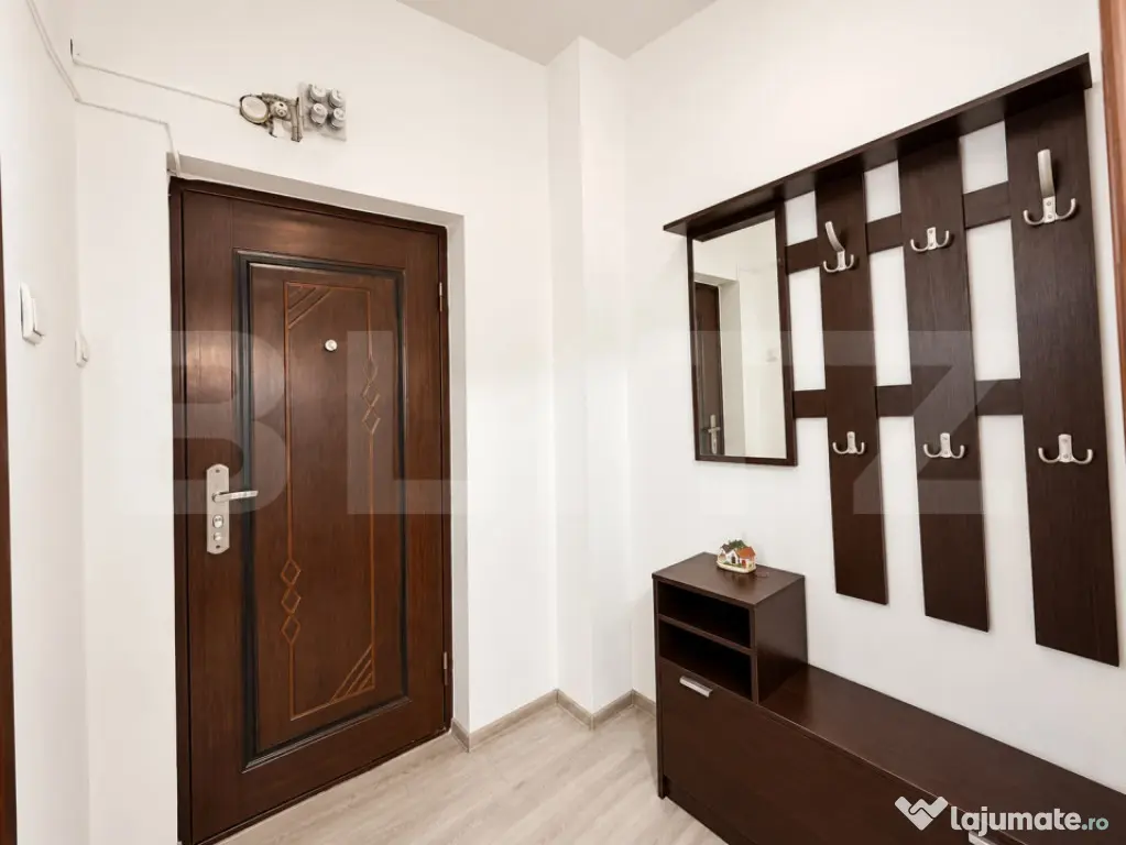 Garsoniera decomandată, 32 mp, zona Colegiul Național „ - Craiova (Dolj)