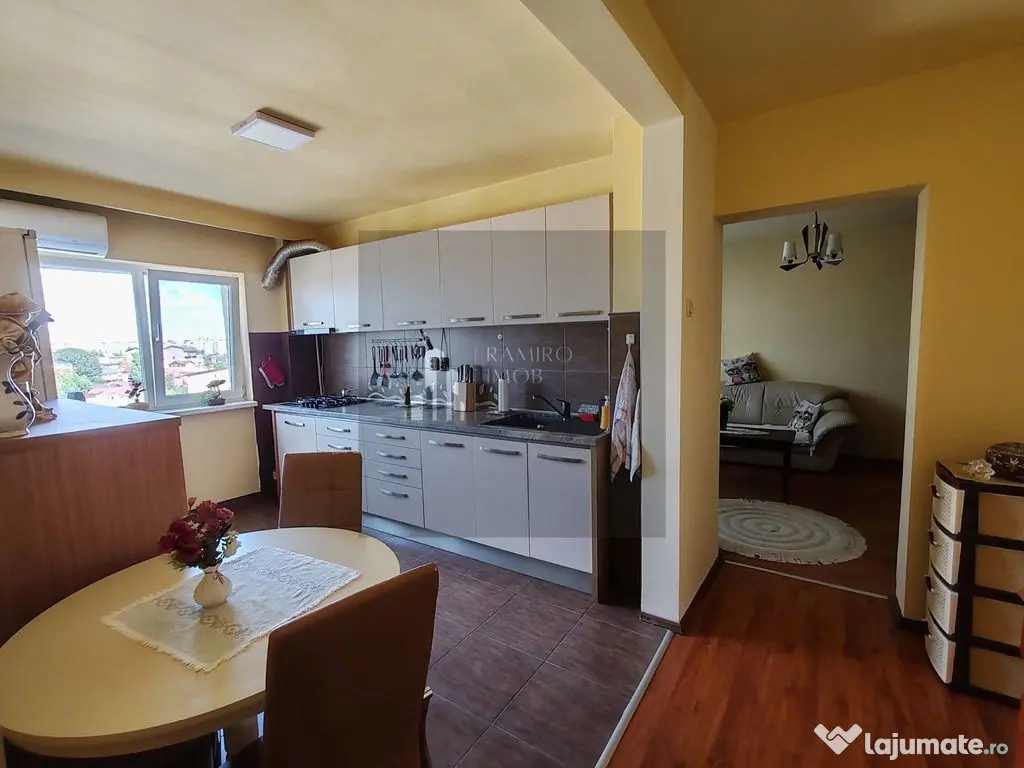 Apartament 4 camere, Sectorul 4/Izvorul Rece, 2 bai, 2 balcoane - Bucuresti (Bucuresti-Ilfov)