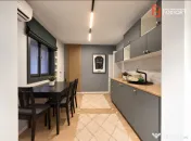 Casa Individuala 6 camere - teren 1015 mp, panouri fotovolta 