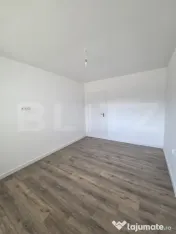 Apartament cu 3 camere, '70 mp, parcare, zona Porii 