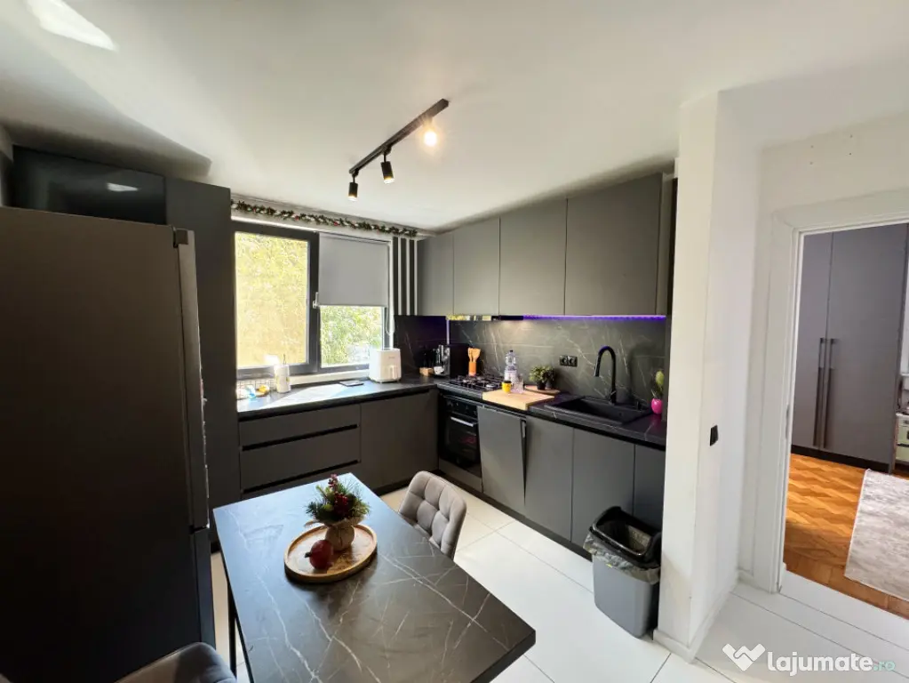 Aparament Modern, 3 Camere, 63 Mp, Zona Rotonda - Craiova (Dolj)