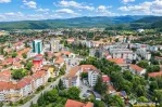 FILM! 2 camere decomandat, Central Covasna, balcon generos,
