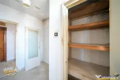 FILM! 2 camere decomandat, Central Covasna, balcon generos, 