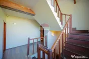 Pensiune cu restaurant, piscină, teren de 4.433 mp - Hidișelul de Sus 