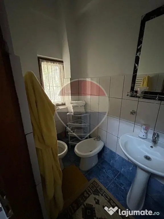 Casă de vânzare | Rădăuți | Ștefan cel Mare + 2 garaje - Radauti (Suceava)