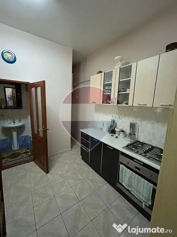 Casă de vânzare | Rădăuți | Ștefan cel Mare + 2 garaje - Radauti (Suceava)