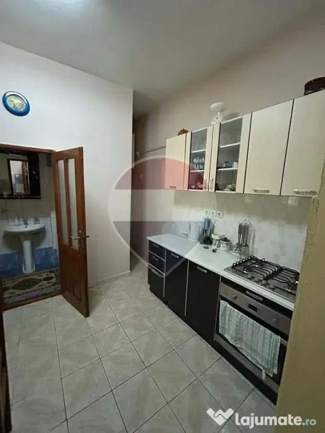Casă de vânzare | Rădăuți | Ștefan cel Mare + 2 garaje - Radauti (Suceava)