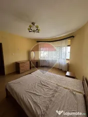 Casă de vânzare | Rădăuți | Ștefan cel Mare + 2 garaje 