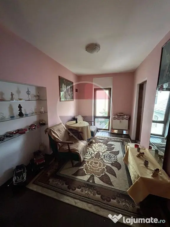 Casă de vânzare | Rădăuți | Ștefan cel Mare + 2 garaje - Radauti (Suceava)