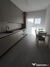 Inchiriere Apartament 1 camera decomandat, 40 mp, Eroilor 