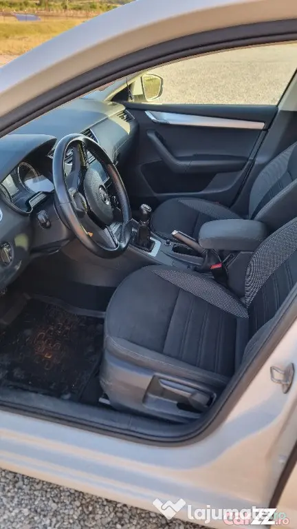 Skoda Octavia 1.6 TDI Ambition - Brasov (Brasov)