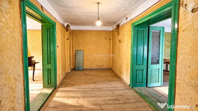 Comoraste | Casa 4 Camere | 634 MP Teren | Pret Negociabil | - Comoraste (Caras-Severin)