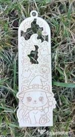Semn de Carte Halloween din Lemn cu Pisică Vrăjitoare, Fantome și Dovleac