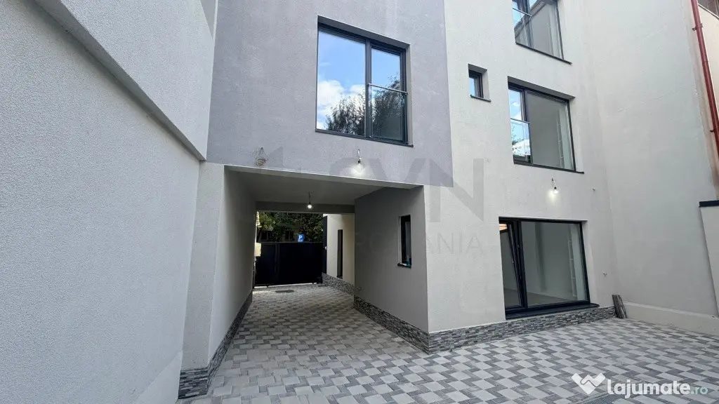 VilДѓ de lux I oazДѓ de liniИ™te cu priveliИ™te deosebitДѓ - Bucuresti (Bucuresti-Ilfov)