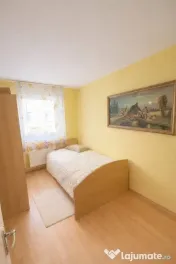 Apartament 3 camere, decomandat, etaj 1/4, zona Calea Bucuresti! 