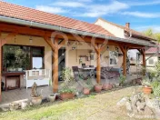 Proprietate cu 2 case de vanzare in cartier Nufarul, Oradea 