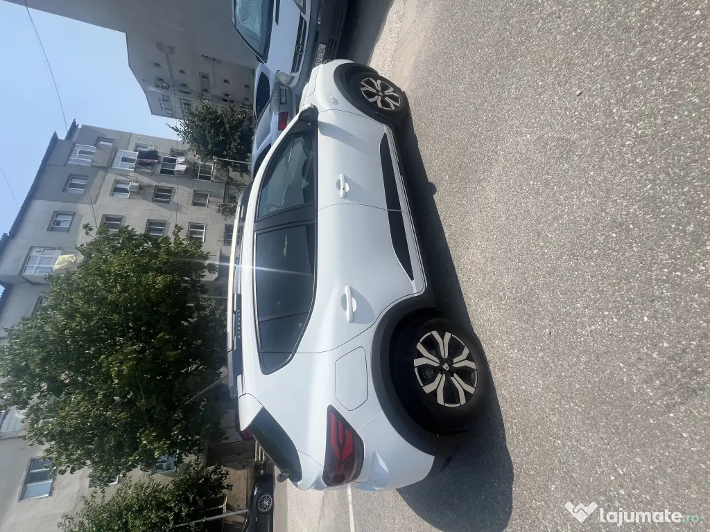 Vând Dacia Sandero Stepway