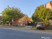 Casa la sol de in localitatea Livada , Arad 
