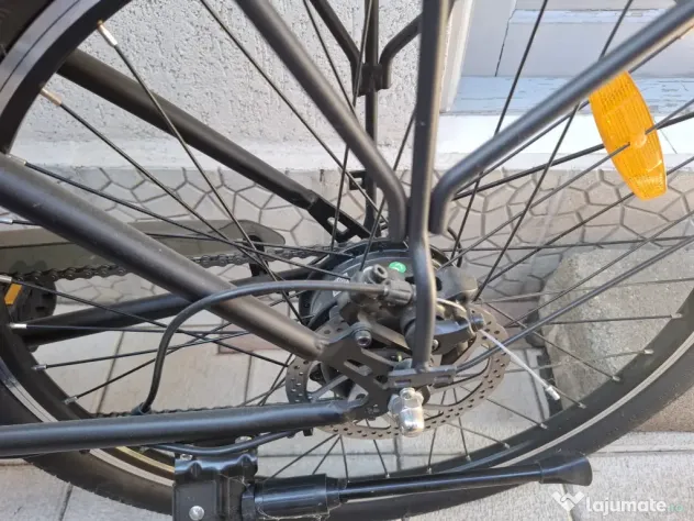 Bicicletă electrică DYU C6, anvelope de 26 de inch, baterie de 36V 12.5Ah