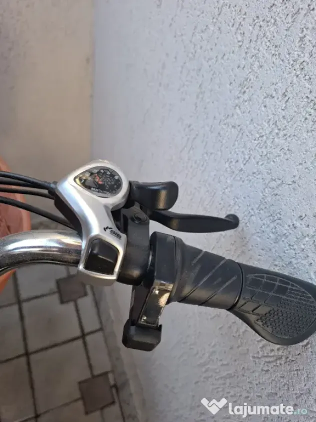 Bicicletă electrică DYU C6, anvelope de 26 de inch, baterie de 36V 12.5Ah