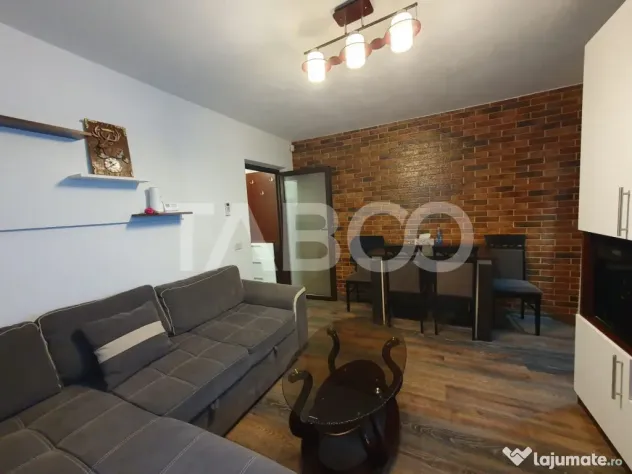 Apartamentg 2 camere semidecomandat de vanzare etaj 2 renova - Fagaras (Brasov)