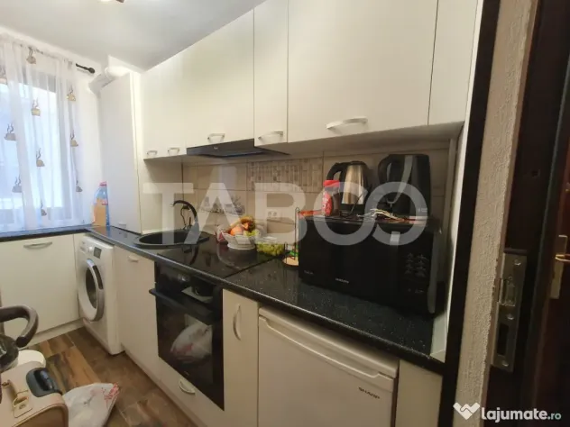 Apartamentg 2 camere semidecomandat de vanzare etaj 2 renova - Fagaras (Brasov)