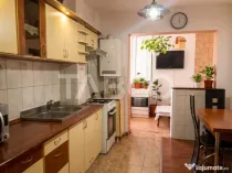 Apartament decomandat 3 camere 2 bai etaj 3 balcon zona bun