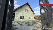 Casa individuala 4 camere cu intrare de la 2 strazi Poplaca