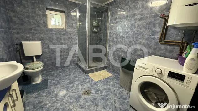 Casa individuala 4 camere cu intrare de la 2 strazi Poplaca - Poplaca (Sibiu)