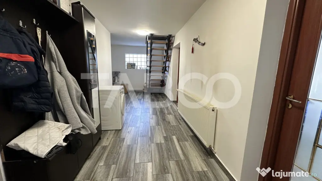 Casa individuala 4 camere cu intrare de la 2 strazi Poplaca - Poplaca (Sibiu)