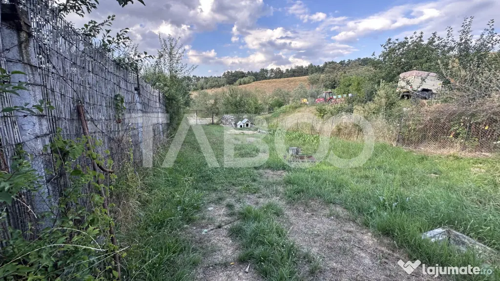 Casa individuala 4 camere cu intrare de la 2 strazi Poplaca - Poplaca (Sibiu)