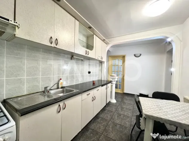 Apartament cu 3 camere in Gheorgheni zona Piata Mercur balco - Cluj-Napoca (Cluj)