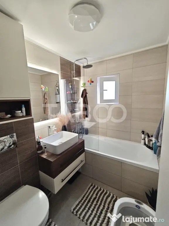 Apartament cu 3 camere cu dressing si boxa Intre Lacuri lang - Cluj-Napoca (Cluj)