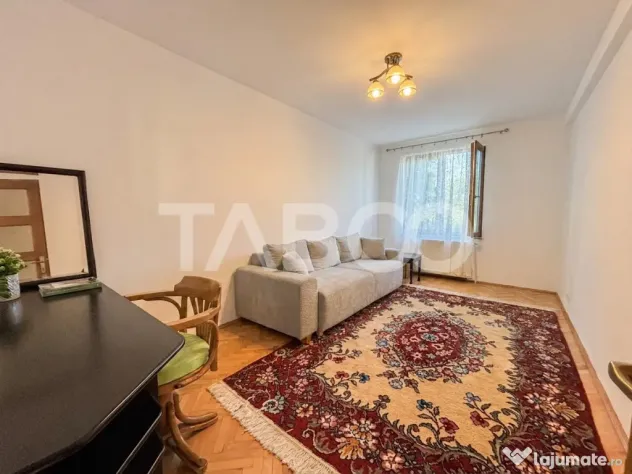Apartament cu 3 camere de vanzare in Piata Cipariu locatie e - Cluj-Napoca (Cluj)