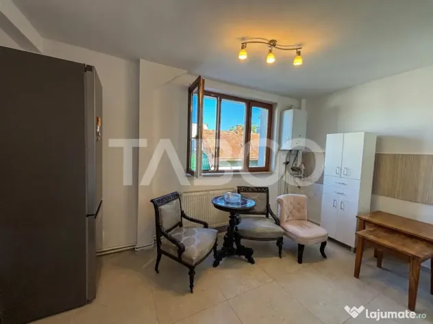 Apartament cu 3 camere de vanzare in Piata Cipariu locatie e - Cluj-Napoca (Cluj)