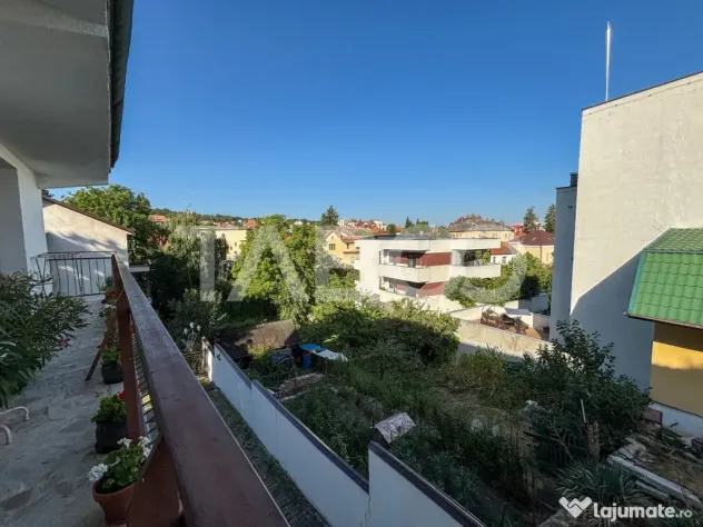Apartament cu 3 camere de vanzare in Piata Cipariu locatie e - Cluj-Napoca (Cluj)
