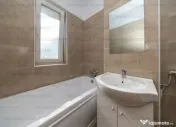 Apartament bloc nou, 3 camere, decomandat, spatios, Subcetate Sanpetru