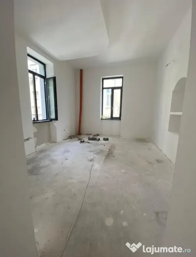 SUPER OCAZIE SE VINDE CLADIRE SPATIOASA 765 MP ZONA SALA PAL - Bucuresti (Bucuresti-Ilfov)