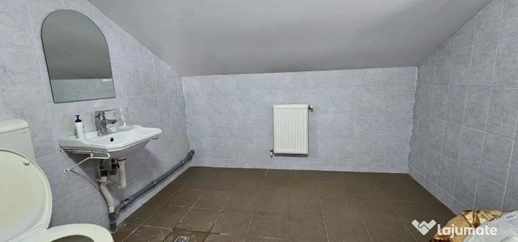 Spațiu - apartament 5 camere de închiriat – 160 mp - Micro 20 – zona BKO - Galati (Galati)