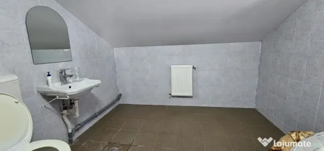 Spațiu - apartament 5 camere de închiriat – 160 mp - Micro 20 – zona BKO - Galati (Galati)