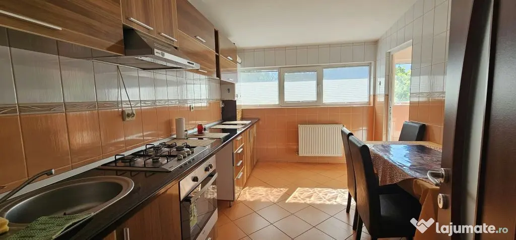 Spațiu - apartament 5 camere de închiriat – 160 mp - Micro 20 – zona BKO - Galati (Galati)
