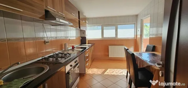 Spațiu - apartament 5 camere de închiriat – 160 mp - Micro 20 – zona BKO - Galati (Galati)