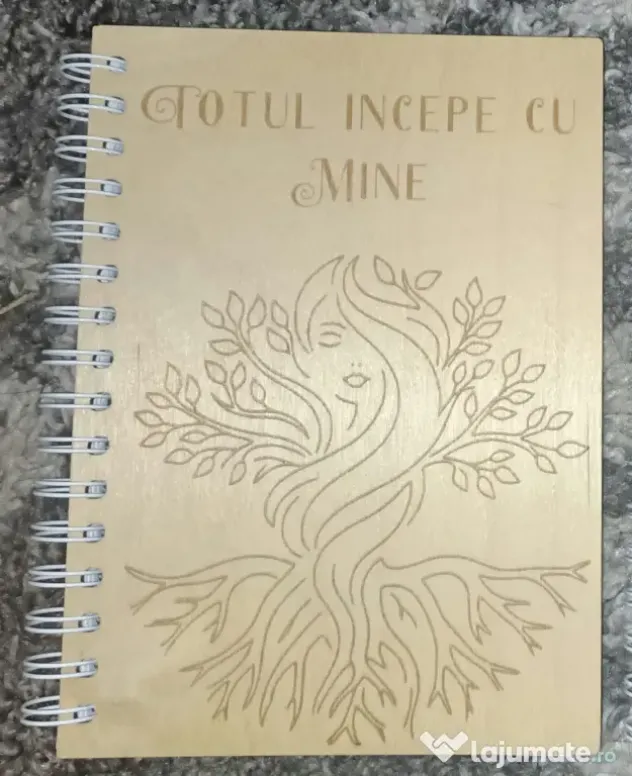 Agendă A5 din lemn „Totul începe cu mine” design Copac – copertă reutilizabilă