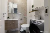 Apartament de lux cu 3 camere de închiriat în zona UTA